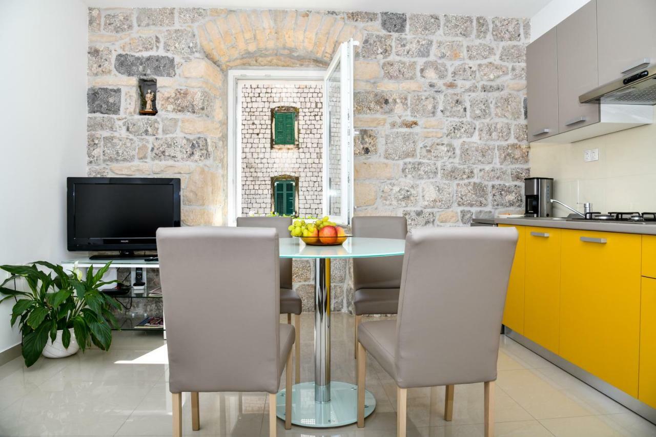 Mila Apartment Sinj Zewnętrze zdjęcie